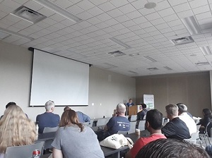 Jenn speaking at Gainesville BarCamp 2018